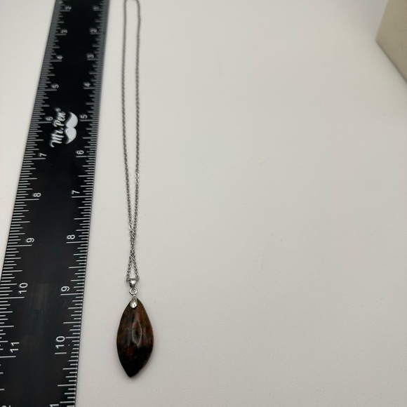 Red Ocean Jasper and Moss Pendant Necklace - Picture 6 of 8